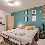 Cozy Studio At Republique - 2P